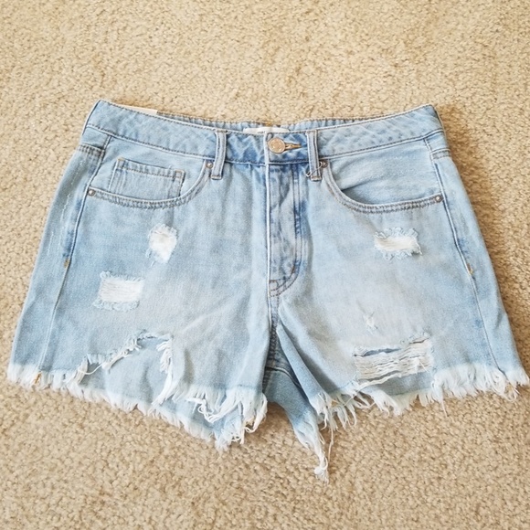 🆕Denim Shorts🔥🔥 - Picture 2 of 7